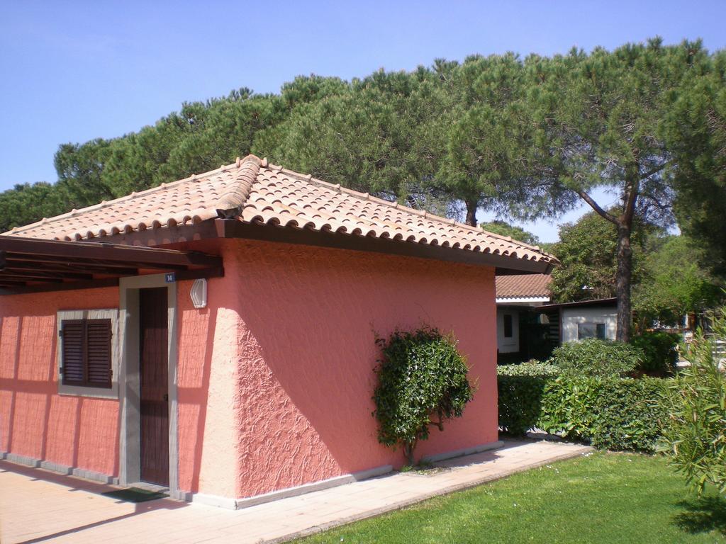 Hotel Iron Gate Marina3B Sarzana Habitación foto