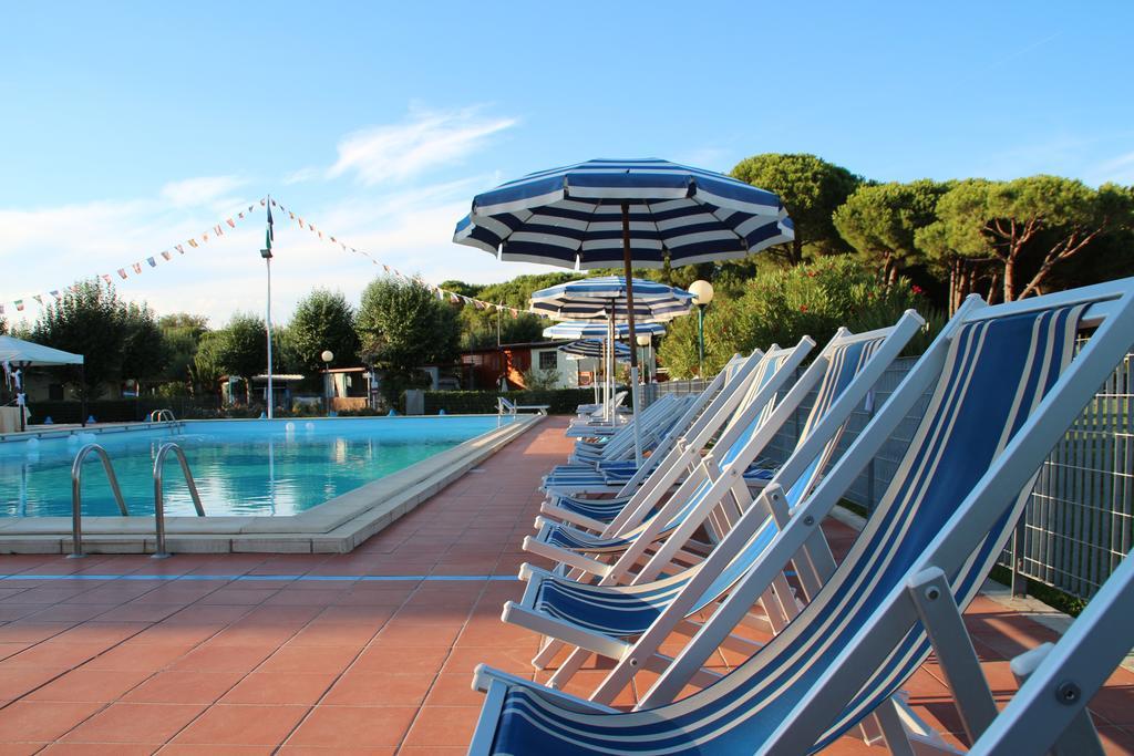 Hotel Iron Gate Marina3B Sarzana Exterior foto