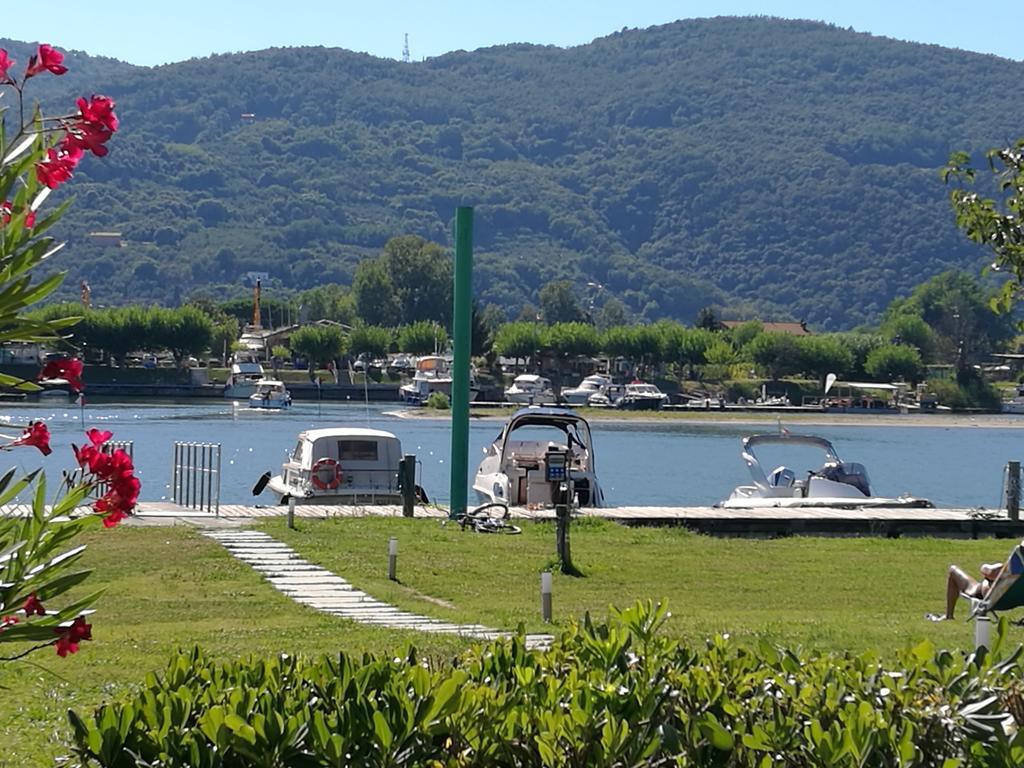 Hotel Iron Gate Marina3B Sarzana Exterior foto